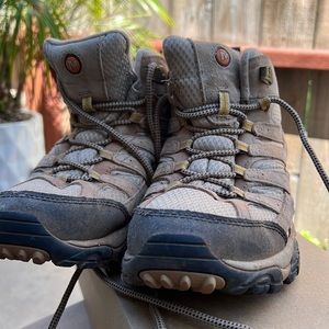 Merrell Moab non vortex size 7 wide boots